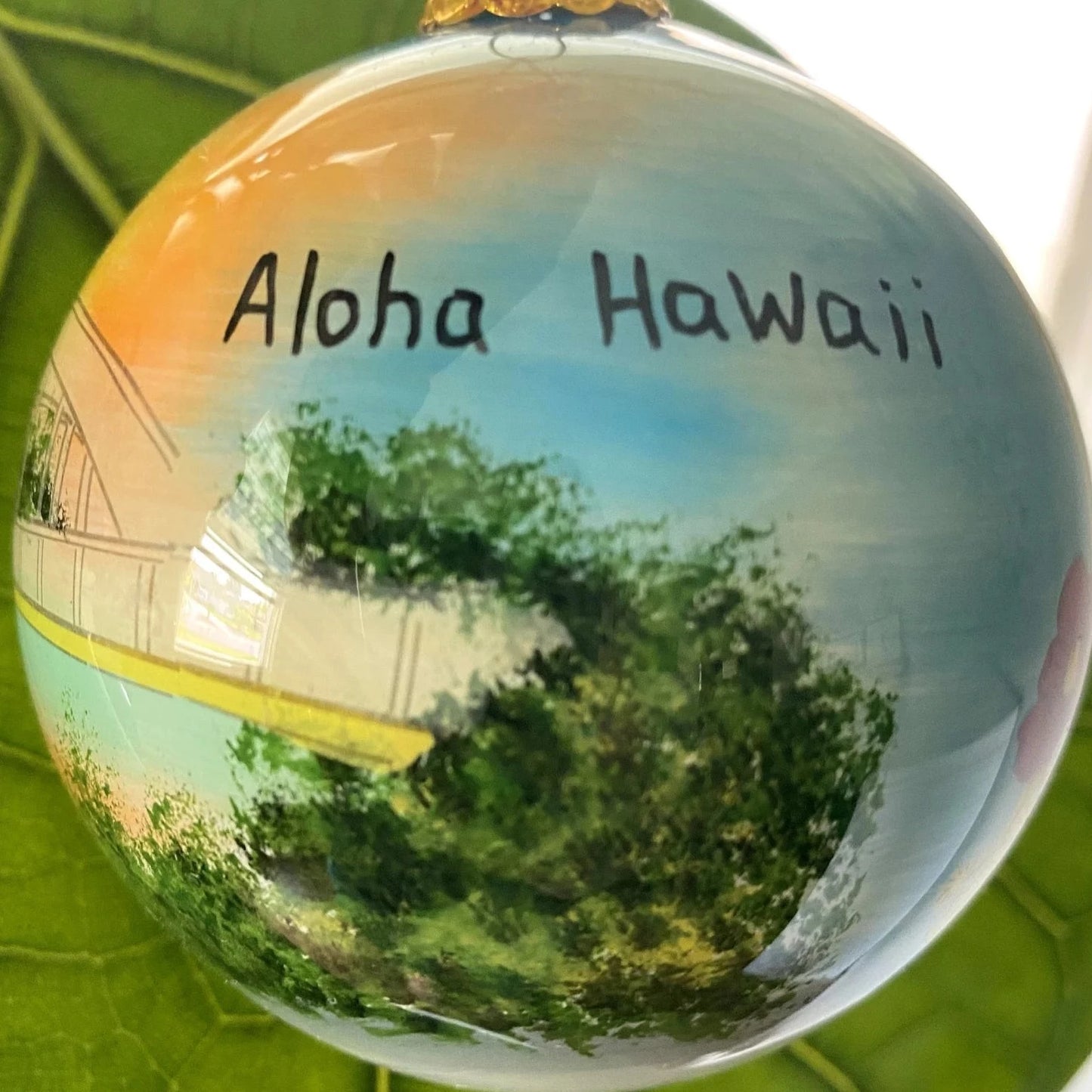 Hand-Painted Hawaiian 'North Shore' Ornament